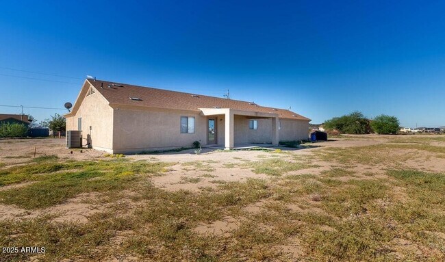 Foto del edificio - 37718 W Wedgewood Ave