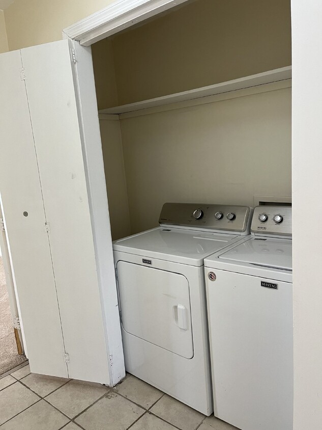 Foto principal - Charming 3-Bed, 2-Bath Gem in Nashville's ...