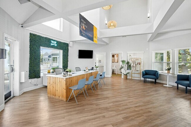 Casa club 2 - The Radley