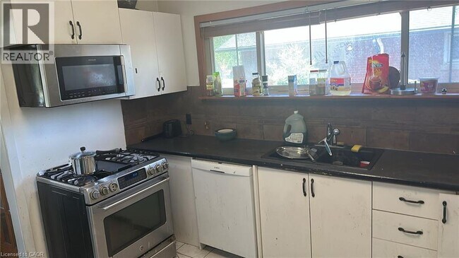 Photo du bâtiment - 233 W 33rd St