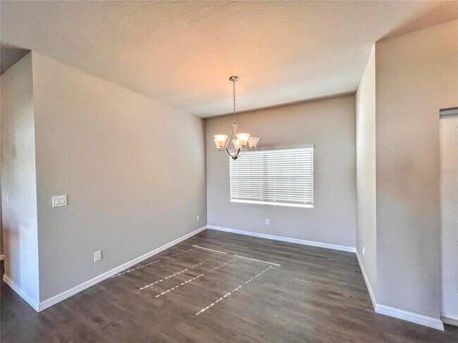 Building Photo - 2166 Carpenter Ln