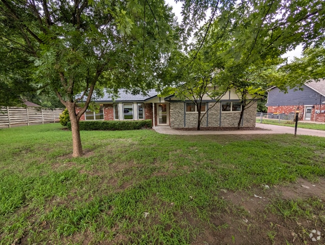 Building Photo - 11727 S 87th E Ave