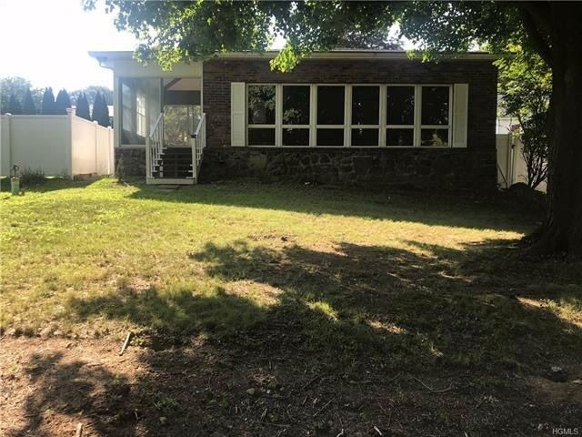 Primary Photo - 111 N Liberty Dr