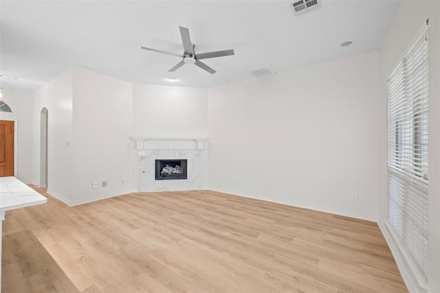 Building Photo - 3601 Carmel Mountain Dr