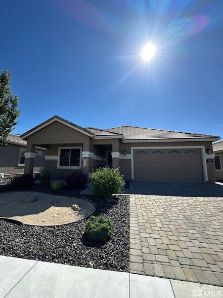 Foto del edificio - 6016 Barrett Ct