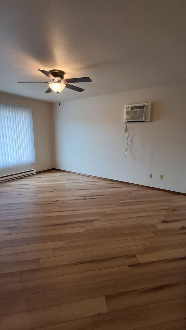 Building Photo - 6006 Boxwood Dr