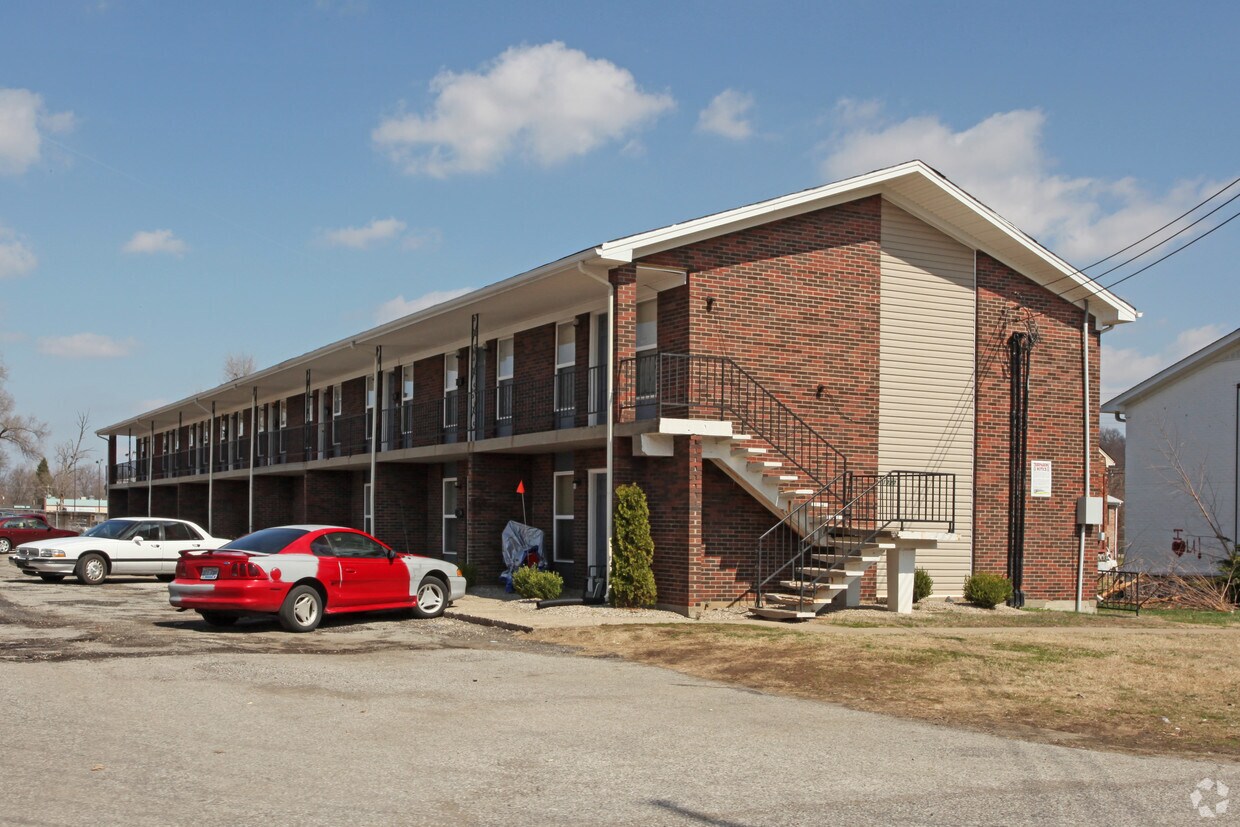 Primary Photo - Malibu & Thunderbird Apartments