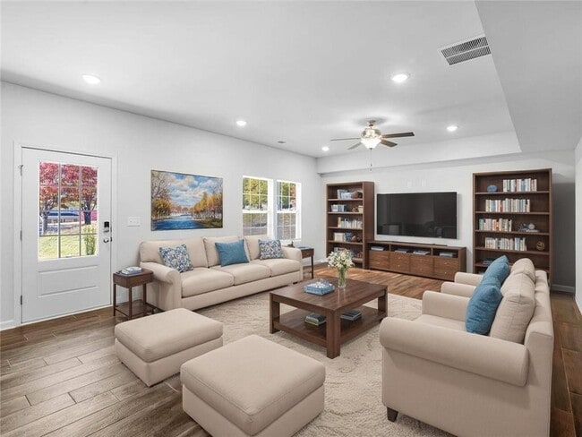 Building Photo - 223 Monarch Village Way