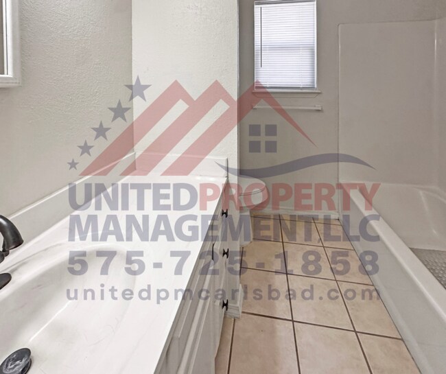 Foto del edificio - 3 bedroom 2 bathroom house for rent Carlsbad NM