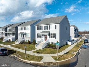 Building Photo - 247 Breeding Blvd