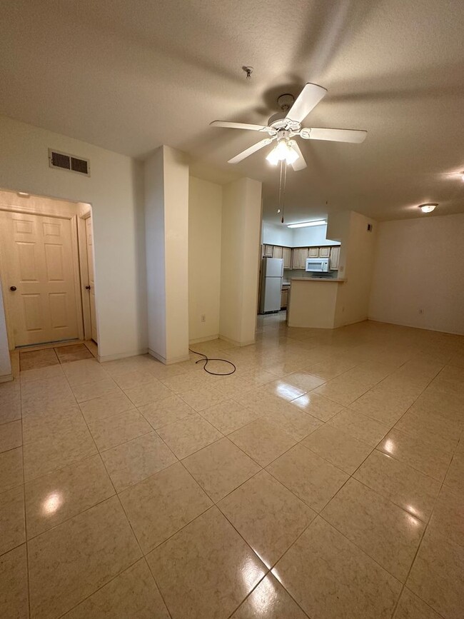 Foto del edificio - Beautiful 2/2 Condo in North Bonita - Acro...