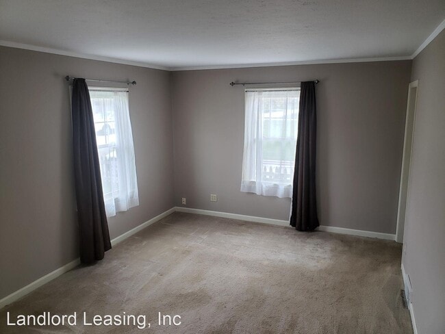 Building Photo - 3 br, 1 bath House - 32703 Lake Road