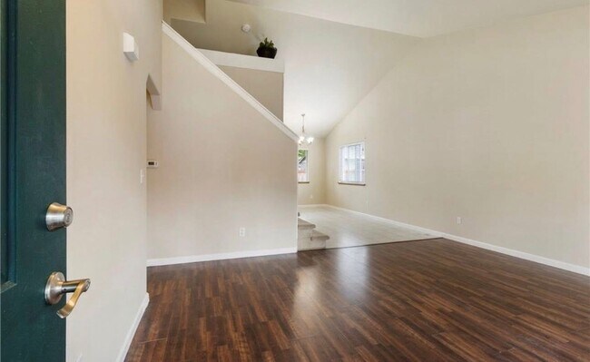 Foto del edificio - 7905-7196 196th St Ct E