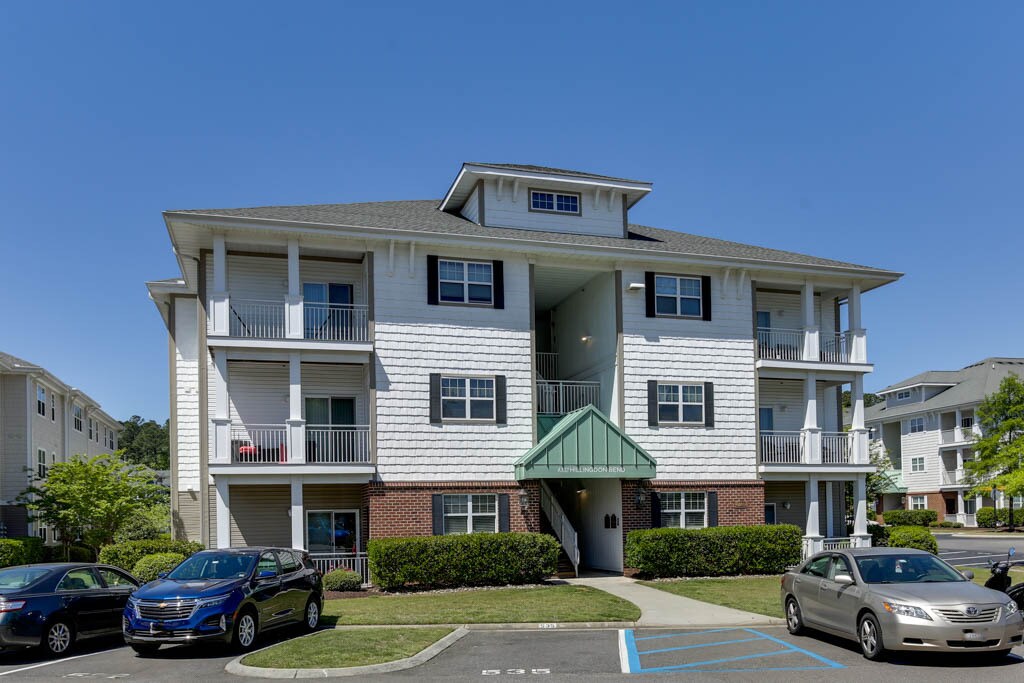 4332 Hillingdon Bend, Chesapeake, VA 23321 Townhome Rentals in