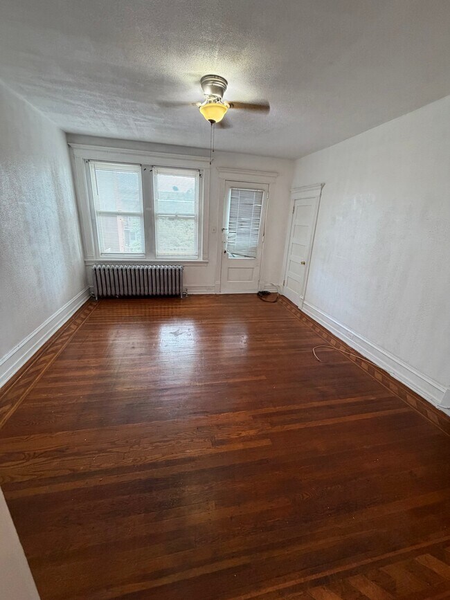 Foto del edificio - 5933 Carpenter St