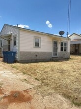 Building Photo - 710 E Arkansas Ave