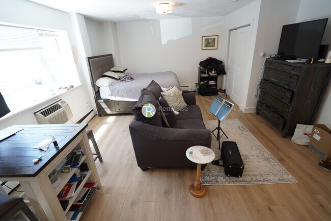 Foto del edificio - 740 E 7th St