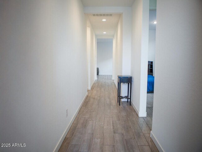 Foto del edificio - 4342 Enmark Dr
