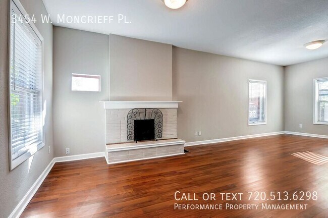 Foto del edificio - 3454 W Moncrieff Pl