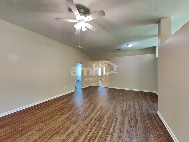 Foto del edificio - 2216 Blackstone Way