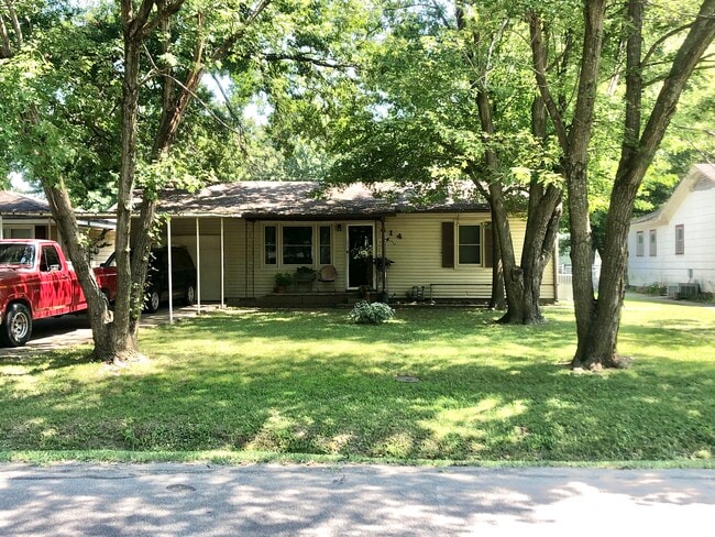 Front of house - 414 N Adair St