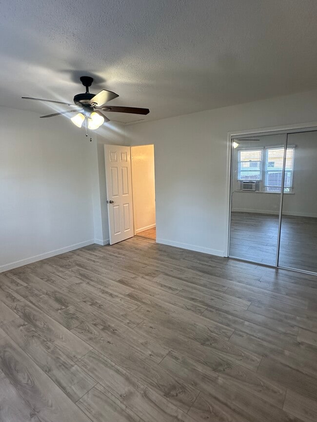 Building Photo - 6636 Gaviota Ave