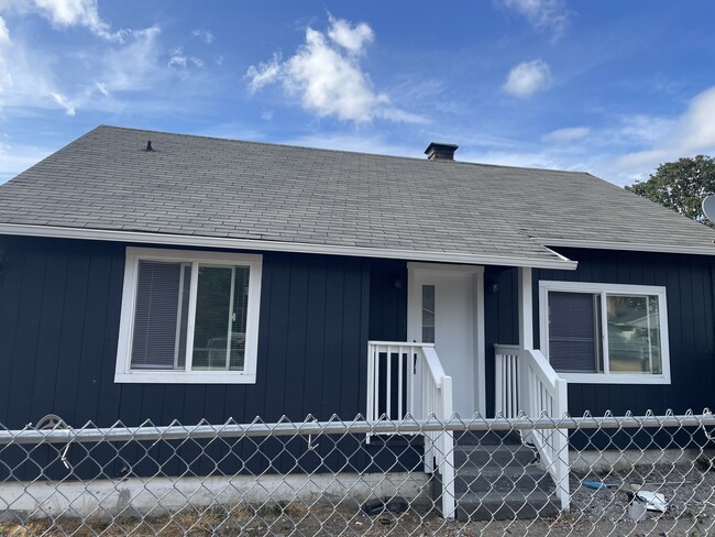 Foto del edificio - 15406 Grant Ave SW