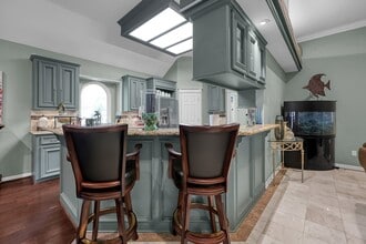 Building Photo - 192 Monterrey Rd W