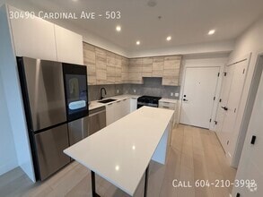 Building Photo - 30490 Cardinal Ave
