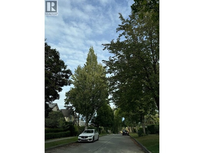 Photo du bâtiment - 3845 W 13th Ave