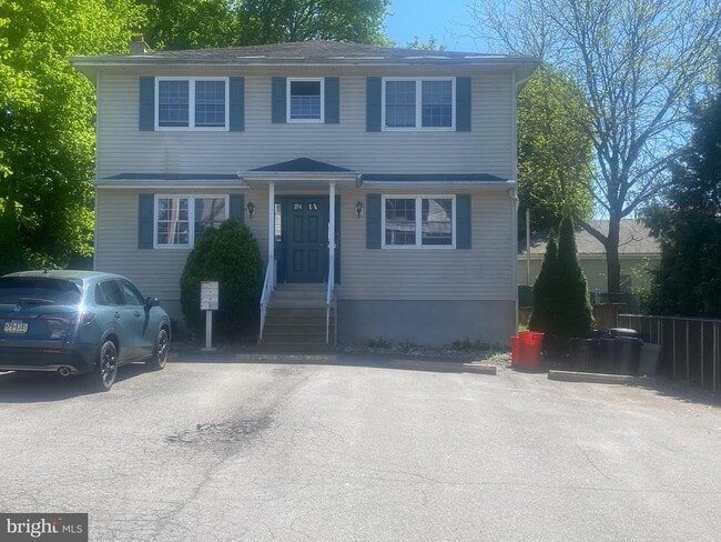 Building Photo - 622 Terrace St