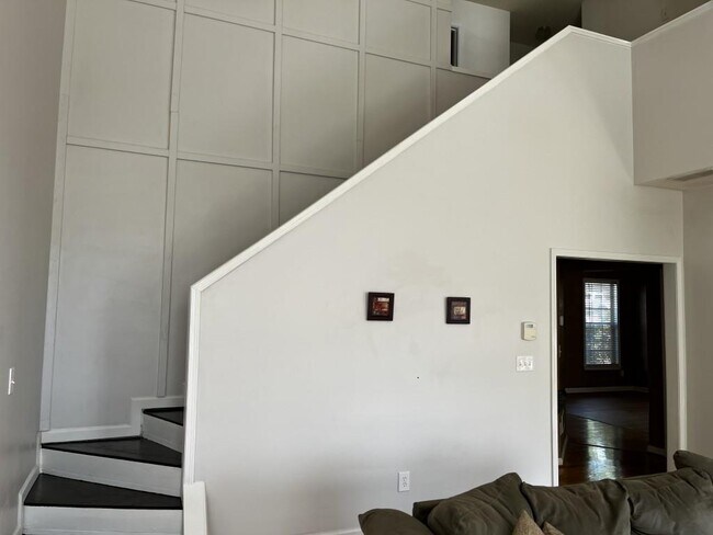 Foto del edificio - 577 Ashland Pkwy