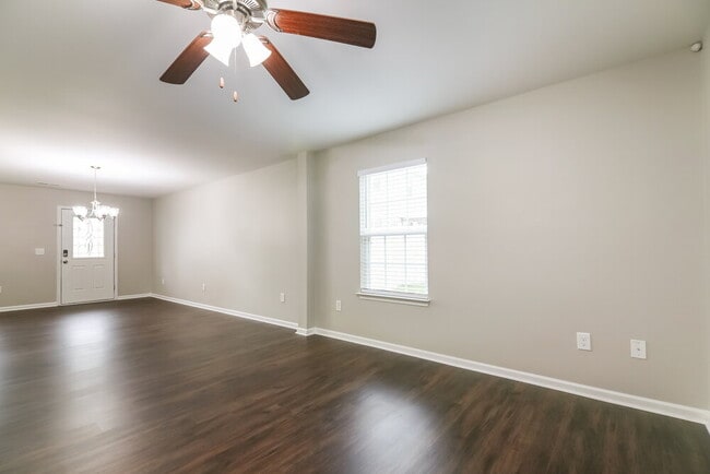 Building Photo - 8011 Spiderlily Ct