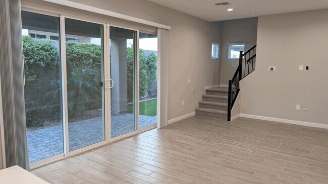 Foto del edificio - 4854 E Shady Glen Ave