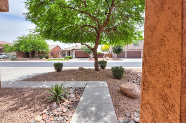 Foto del edificio - 45694 W Ranch Rd