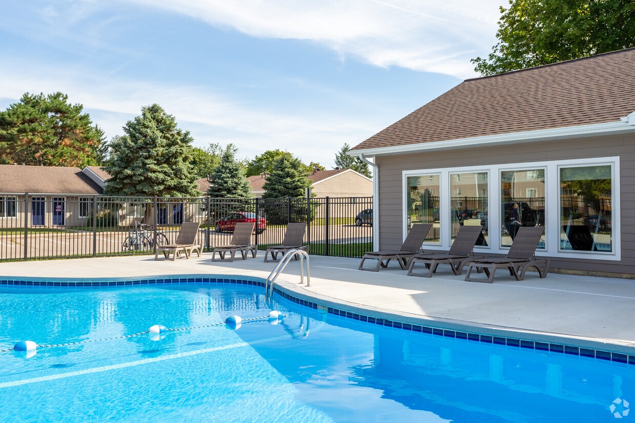 Timberwood Crossing Apartments in Portage, MI