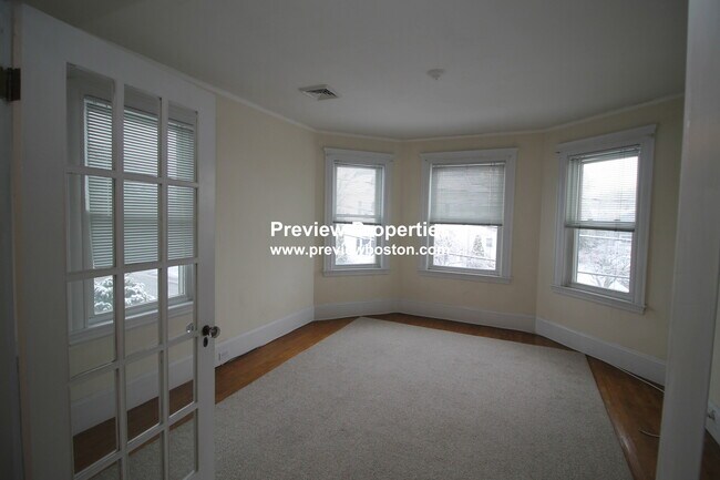 Building Photo - 14 Morse St