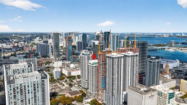 Foto del edificio - 11 NE 6th St