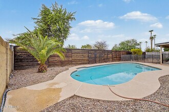Building Photo - 1134 W Hermosa Dr