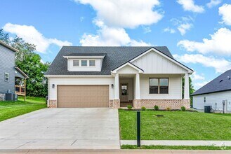 Building Photo - 345 Frontier Dr