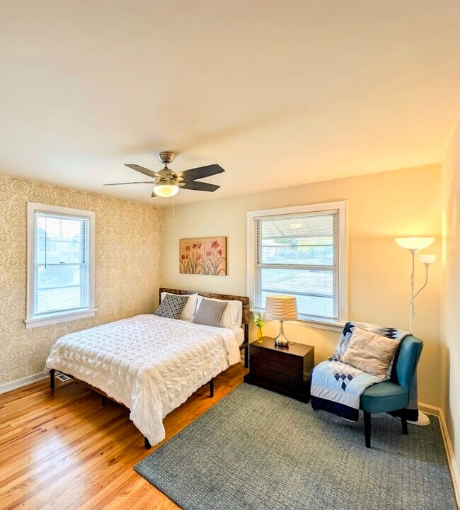 Building Photo - 3123 W 55th Ave