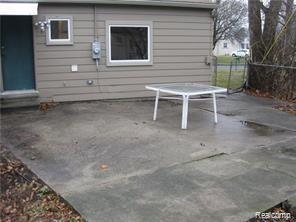 Building Photo - 23886 Beacon Dr