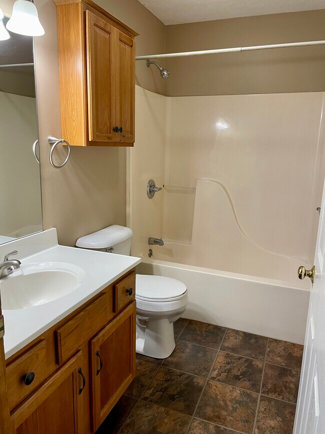Building Photo - 4290 OH-601
