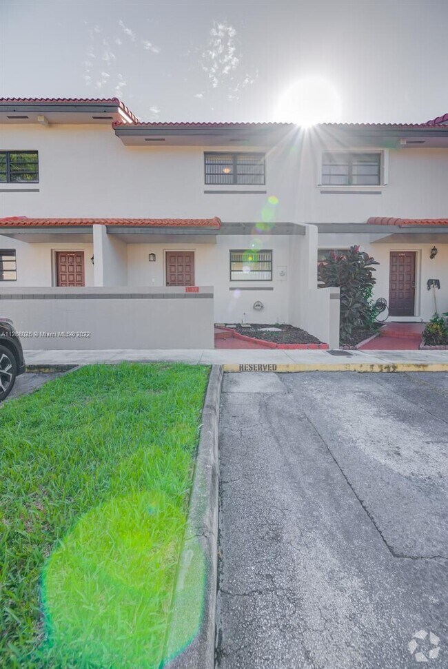 Apartments for Rent in 33183