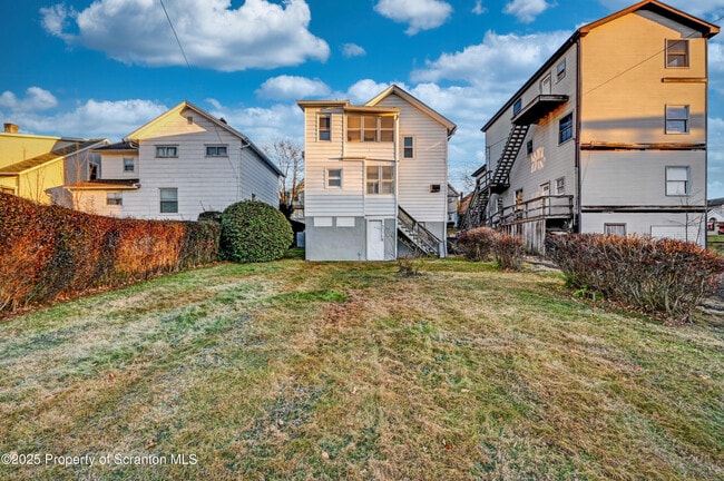 Foto del edificio - 814 S Webster Ave