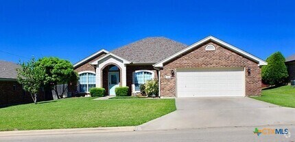 Building Photo - 706 Wagon Wheel Dr