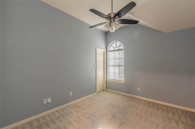 Building Photo - 7801 Quiet Waters Dr