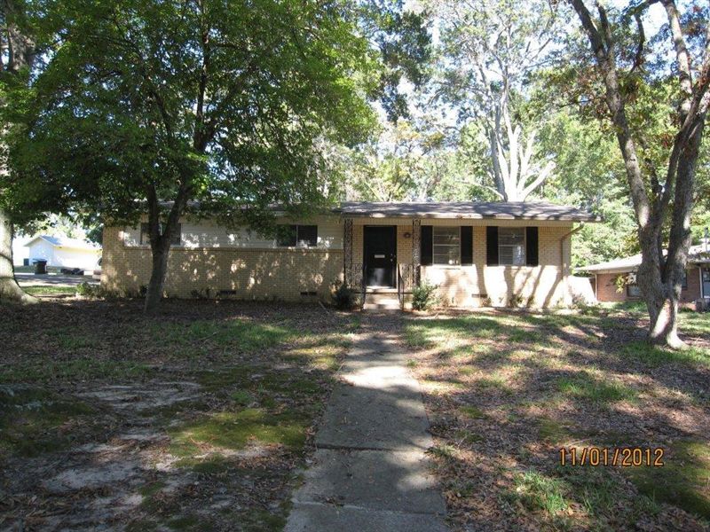 2415 Pleasant Dr, Tyler, TX 75701 House Rental in Tyler, TX