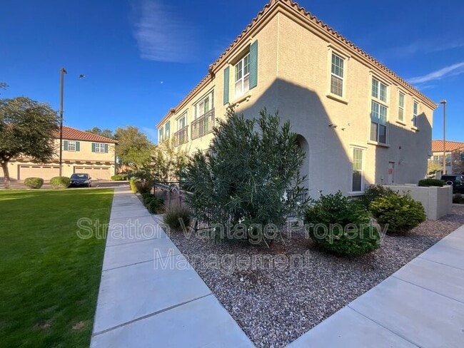 Building Photo - 4709 E Portola Valley Dr