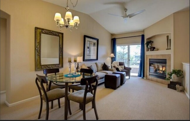 Foto del edificio - 1703 Whitehall Dr